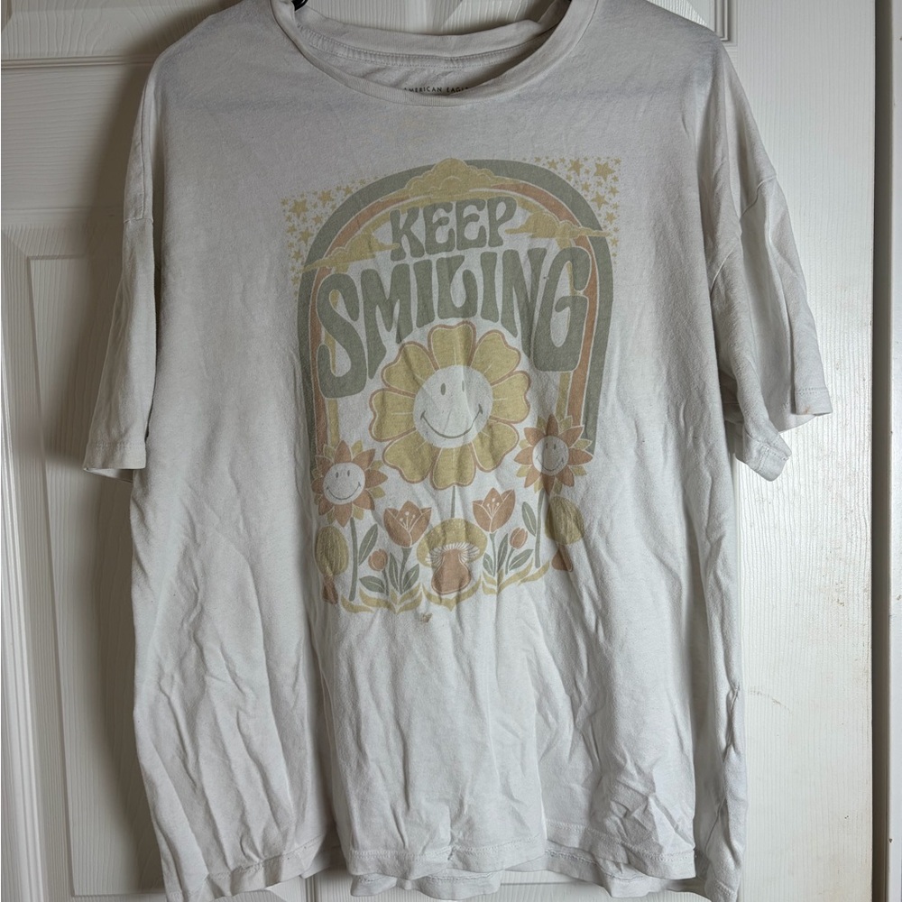American Eagle Keep Smiling Graphic Baggy Tee!